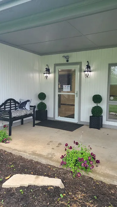 Eckert Veterinary Hospital Picture 1