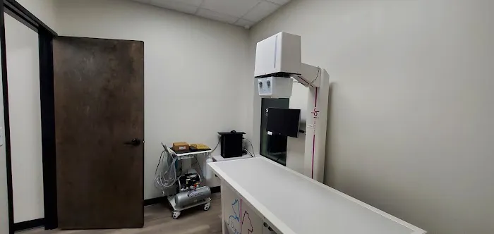 Cutting Edge Pet Clinic Picture 7