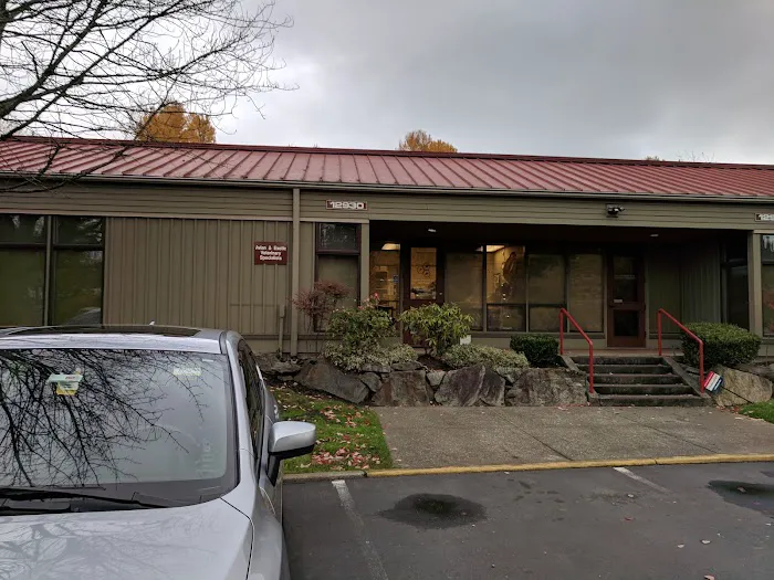 Evergreen Avian and Exotic Animal Hospital Picture 3