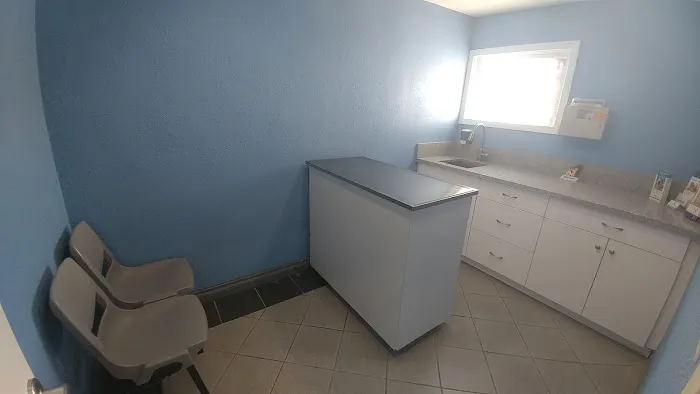 Airport Animal Hospital Picture 3