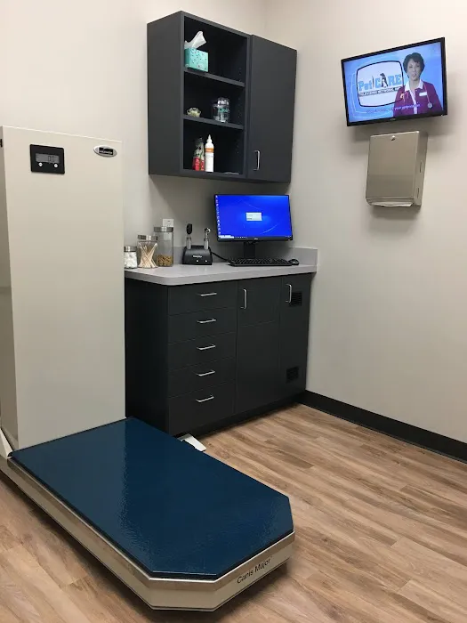 Cole Veterinary Hospital at Harmony Picture 7