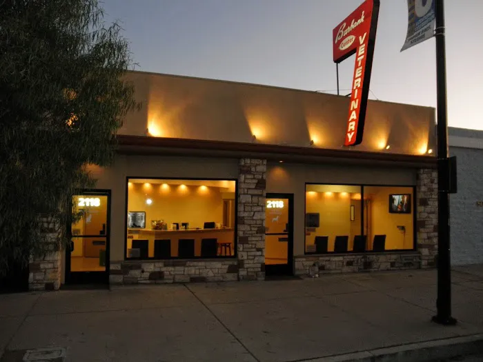 Burbank Veterinary Center Picture 1