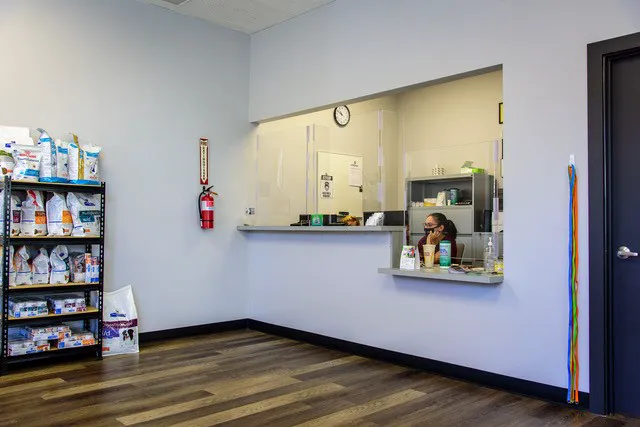 Leave No Paws Behind Veterinary Clinic Picture 1