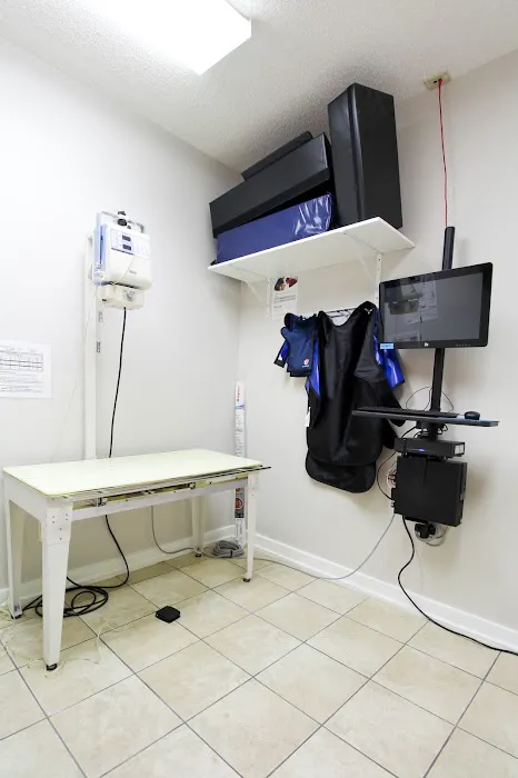 Deep Roots Animal Clinic Picture 4