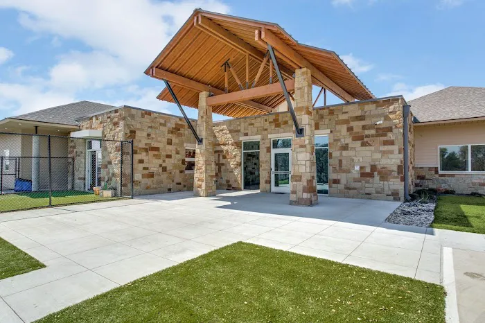 Little Leaf Animal Hospital Picture 1