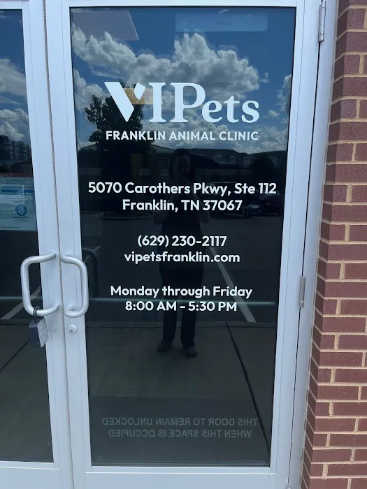 VIPets Franklin Animal Clinic Picture 4