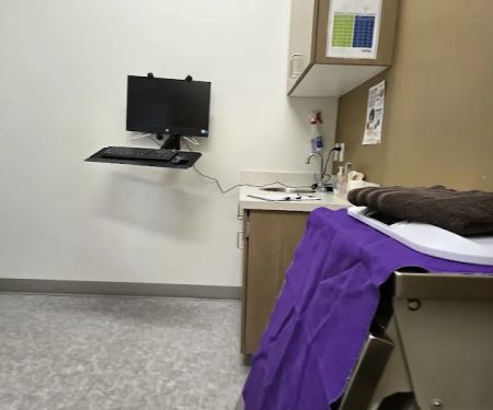 Royle Veterinary Clinic