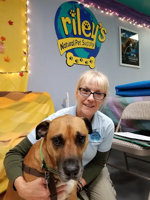 Four Paws Holistic Therapy Picture 3