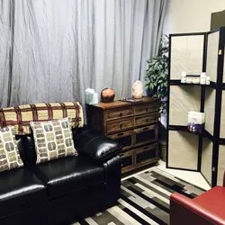 Piney Creek Square Integrative Veterinary Medicine Picture 4