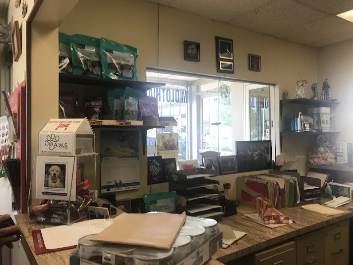 Midlothian Animal Clinic Picture 4