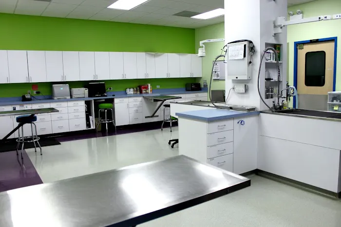 Portage Park Animal Hospital Picture 1