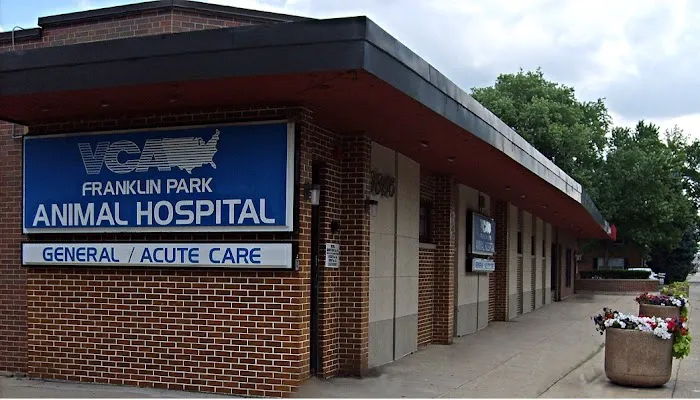 VCA Franklin Park Animal Hospital Picture 6