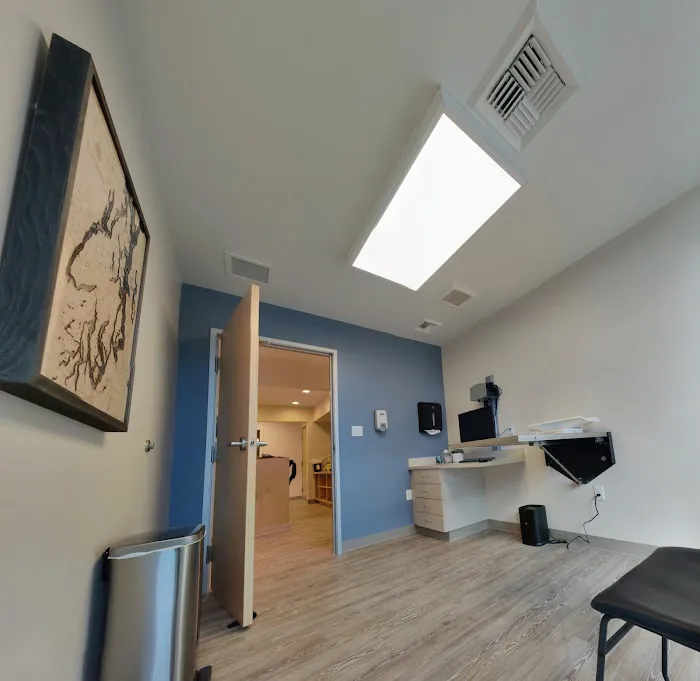 Richmond Beach Animal Hospital Picture 2