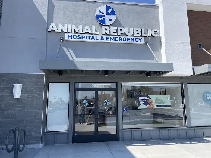 Animal Republic Veterinary Hospital & Emergency Picture 2