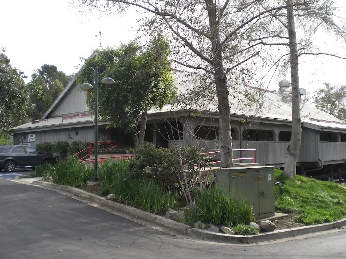 Sunnycrest Animal Care Center Picture 3