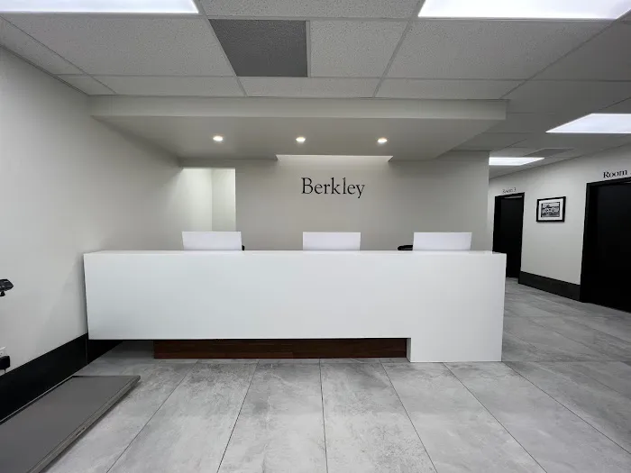 Berkley Pet Hospital Picture 3