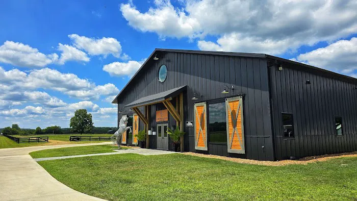 Equine Surgical Center at ThorSport Farm Picture 1