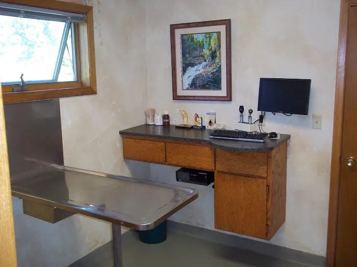 Osceola Veterinary Service Picture 9