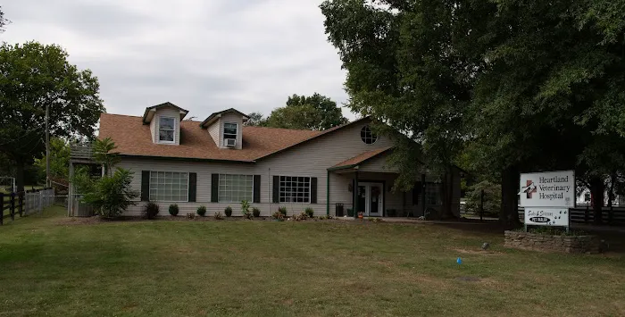 Heartland Veterinary Hospital Picture 1