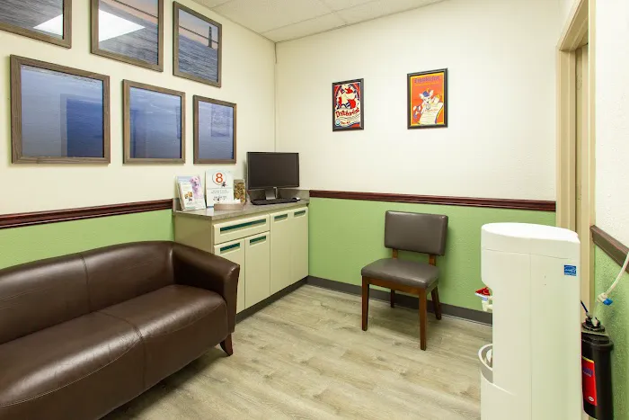 Soundview Veterinary Hospital Picture 1
