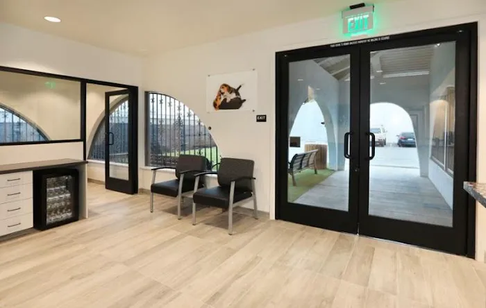 CASE Animal Hospital Picture 6