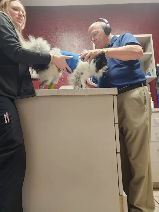 Westcreek Animal Clinic: Gumfory Larry DVM Picture 1
