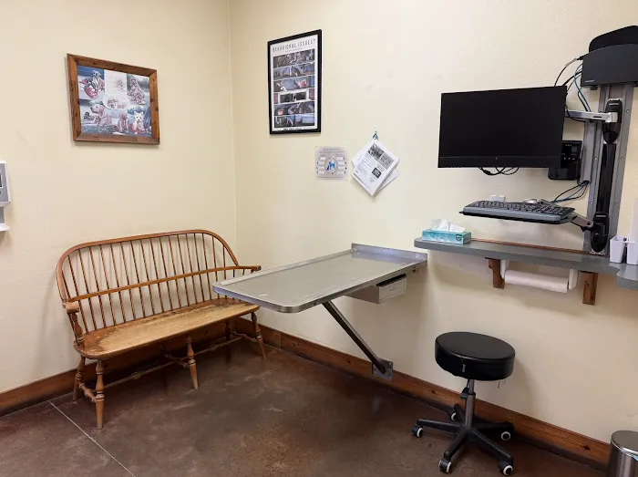 VCA Lakeside Animal Hospital Picture 9