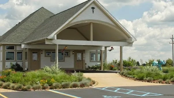 Grass Lake Animal Hospital Picture 2