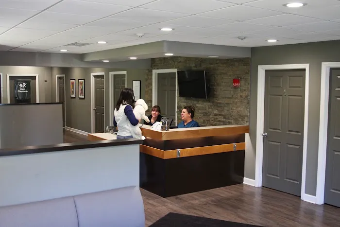 Crossroads Animal Hospital and Pet Resort Picture 1