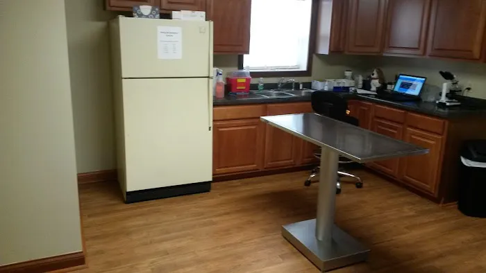 Eel River Veterinary Clinic Picture 7