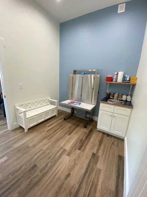 Paw Springs Veterinary Hospital - Midtown Picture 9