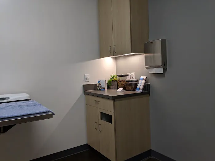 Thrive Pet Healthcare - Legacy Picture 1
