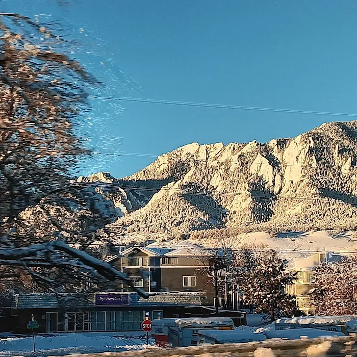 Pet Menders Animal Hospital - Boulder Picture 10