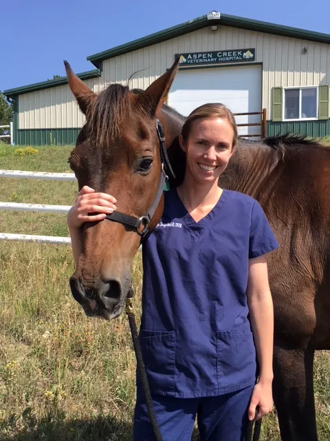 Aspen Creek Veterinary Hospital (at Pleasant Park) Picture 6