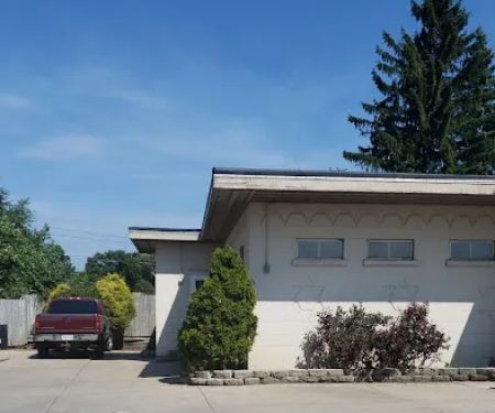 White Veterinary Clinic