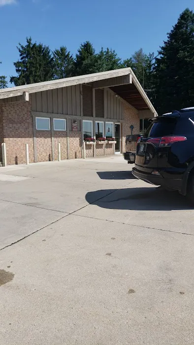 White Veterinary Clinic Picture 2