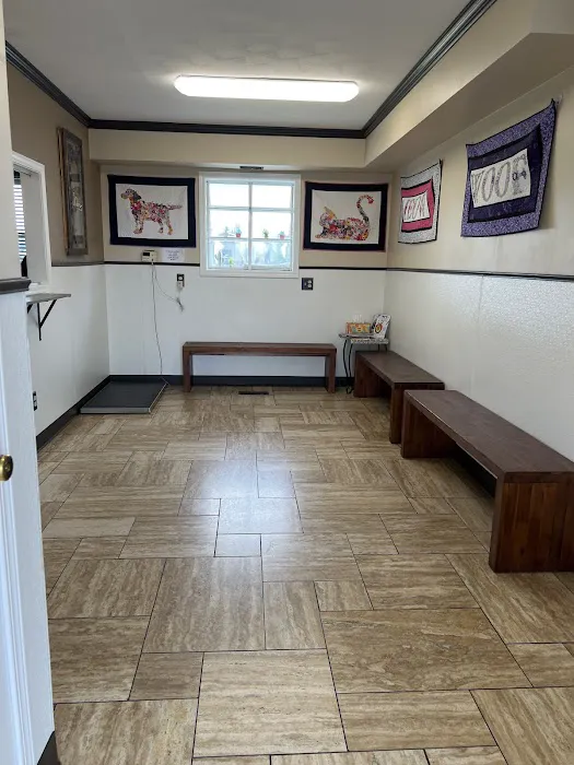 Hedges Veterinary Hospital Picture 5