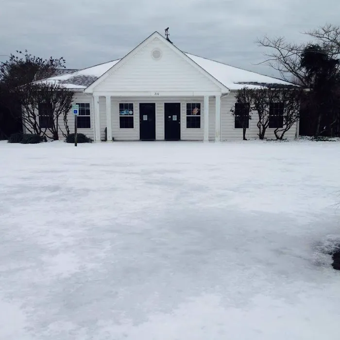 Live Oak Veterinary Hospital Picture 3