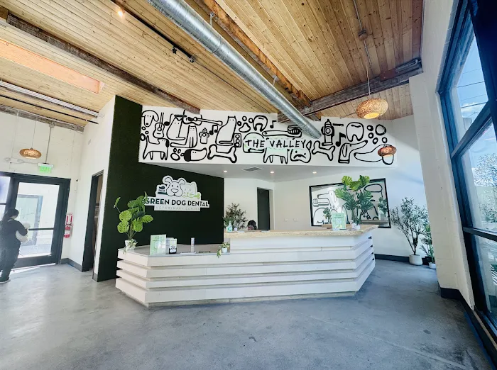 Green Dog Dental and Veterinary Center Picture 3