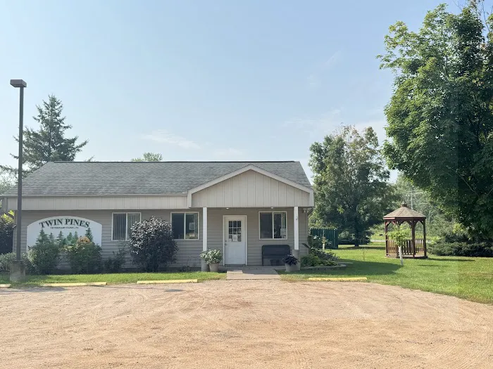 Twin Pines Veterinary Clinic and Boarding Picture 2