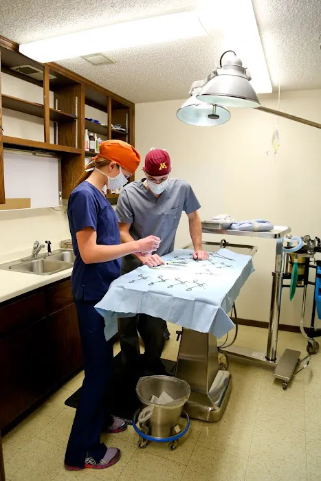 Associated Veterinary Clinic Picture 2