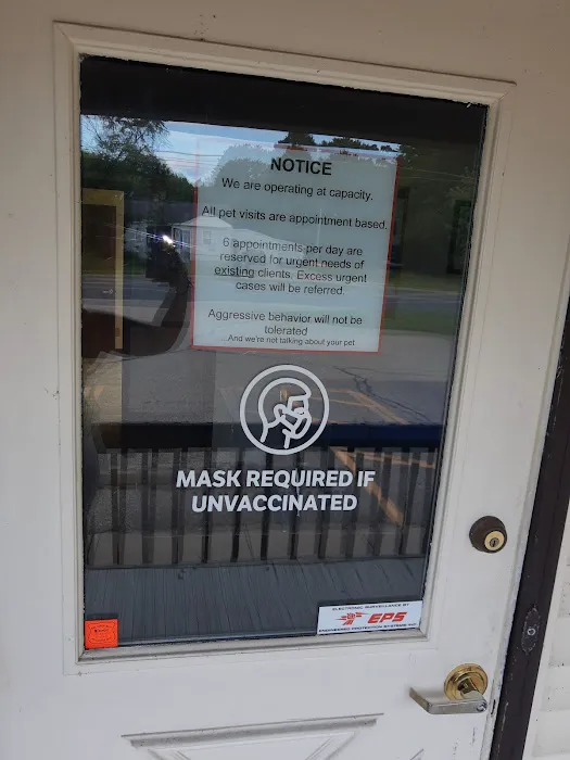 Galesburg Veterinary Clinic Picture 10