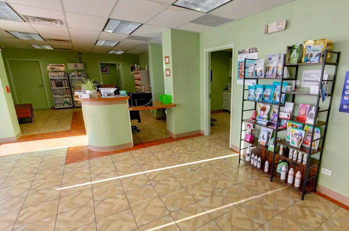 A Central North Animal Hospital Picture 8