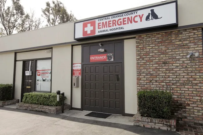 Central Orange County Emergency Animal Hospital Picture 2