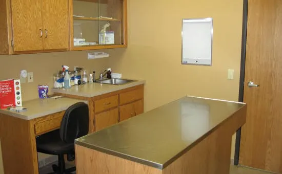 Becker Veterinary Clinic Picture 7