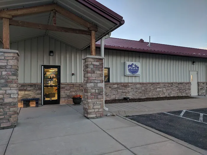 Elizabeth Animal Hospital Picture 3