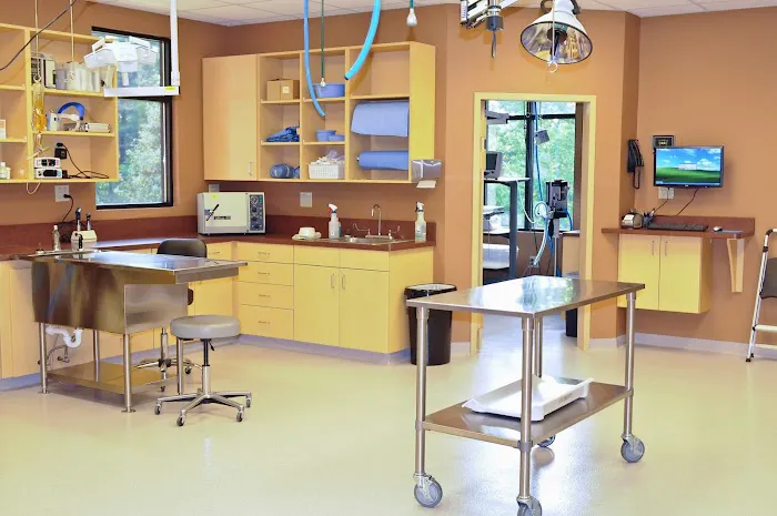 Cherokee Animal Hospital Picture 3
