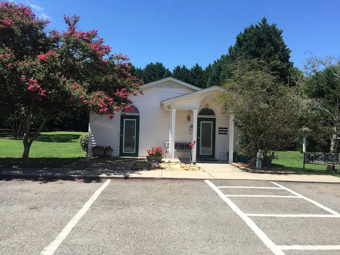 Hickory Flat Animal Hospital Picture 10