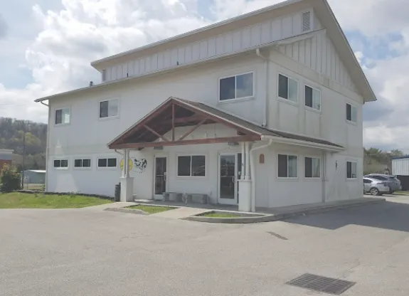 Ideal Veterinary Hospital Picture 2