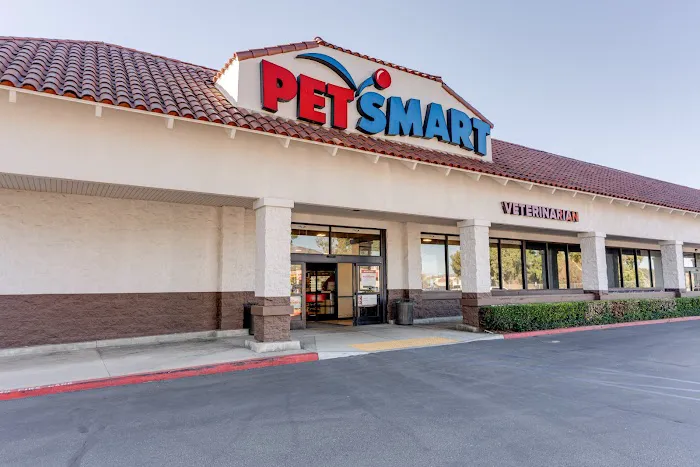 PetSmart Veterinary Services - Tujunga Picture 1